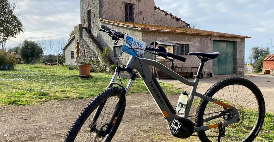 Frascati: Tour in E-Bike with Wine Tasting - Through Frascati’s alleys and villas