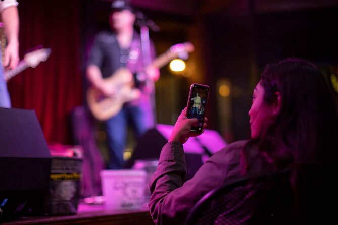 Frenchmen Street VIP Live Music Pub Crawl in New Orleans - Cocktail, stories, and the dance contest
