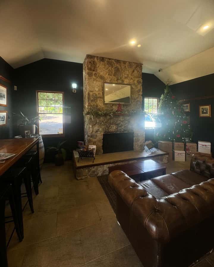 From Adelaide: McLaren Vale Wine Experience - How much wine will you taste?