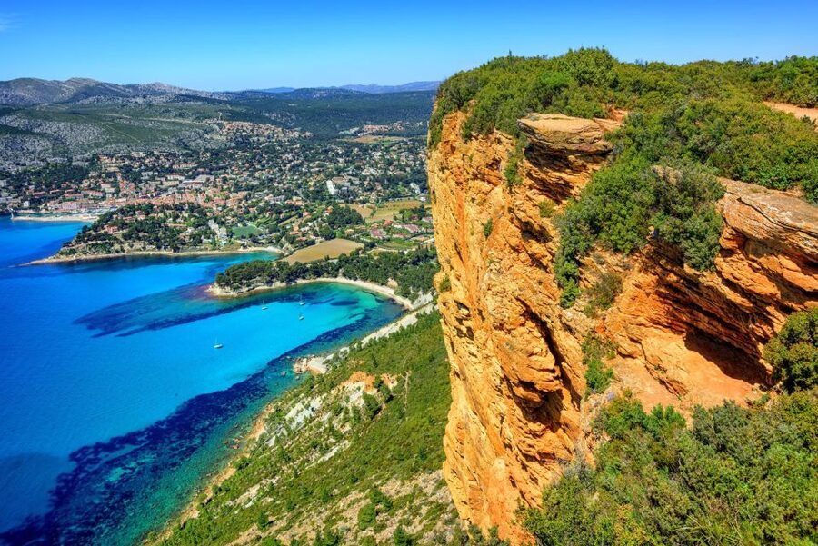 From Aix: Cassis Boat Ride & Provence Wine Tasting Day Tour - Cassis, a fishing port with time to wander