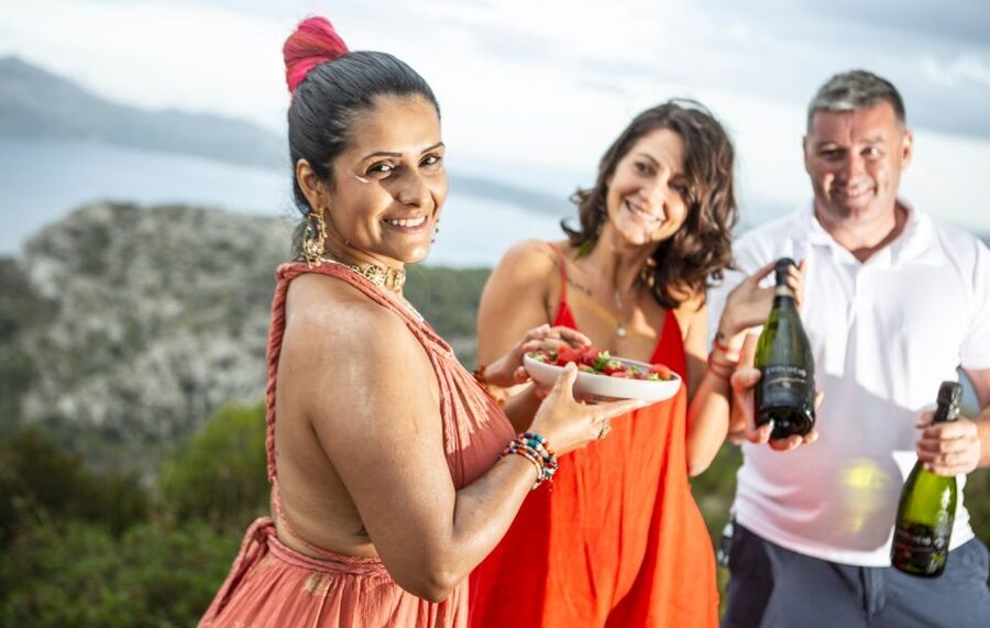 From Alcudia: Sunset Formentor Tour with Cava - Who will enjoy this most