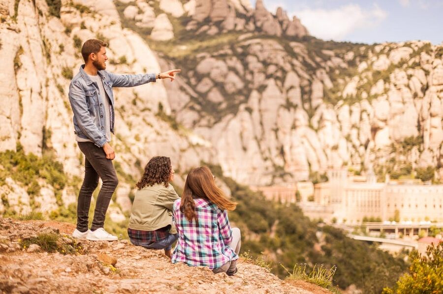 From Barcelona: Montserrat Half-Day Wine and Tapas Trip - Making the most of one hour at Montserrat