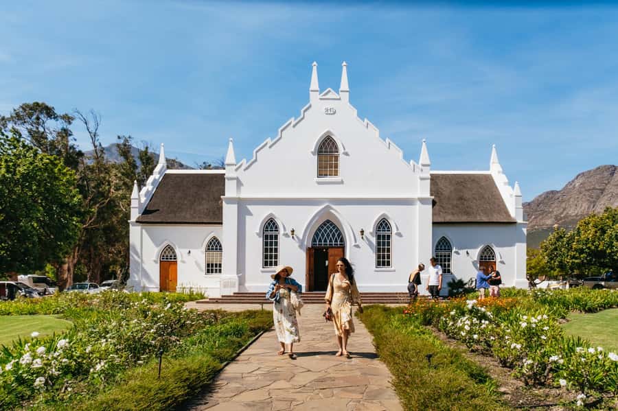 From Cape Town: 3 Regions Wine Tour with 3 Estates, 15 Wines - First estate: wine, cheese, and the cellar