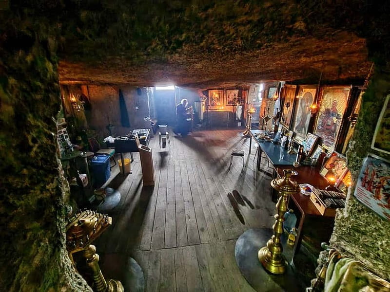 From Chisinau: Old Orhei complex and Cricova Wine Tasting - The guides make the small group worthwhile