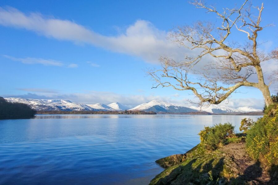 From Edinburgh: Stirling Castle, Loch Lomond & Whisky Tour - Loch Lomond: beautiful, but keep the stop in perspective