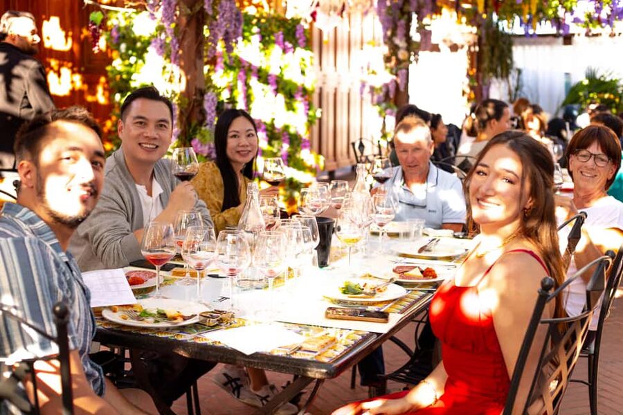 From Florence: Chianti Half-Day Wine Tour with Tasting - Guides, languages, and the group experience