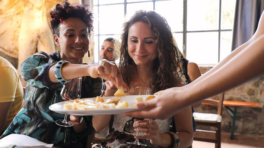 From Florence: Chianti Tour with Two Wine and Food Tastings - The optional cooking class in Chianti