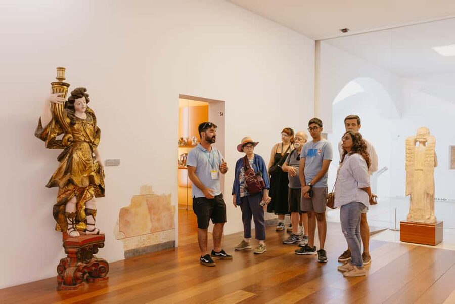 From Lisbon: Évora and Monsaraz Day Tour with Wine Tasting - The Roman Temple and Évora’s old center