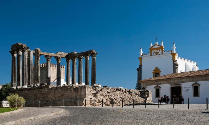 From Lisbon: Évora and Monsaraz with Regional Wine Tasting - Évora’s Roman Temple and cathedral towers
