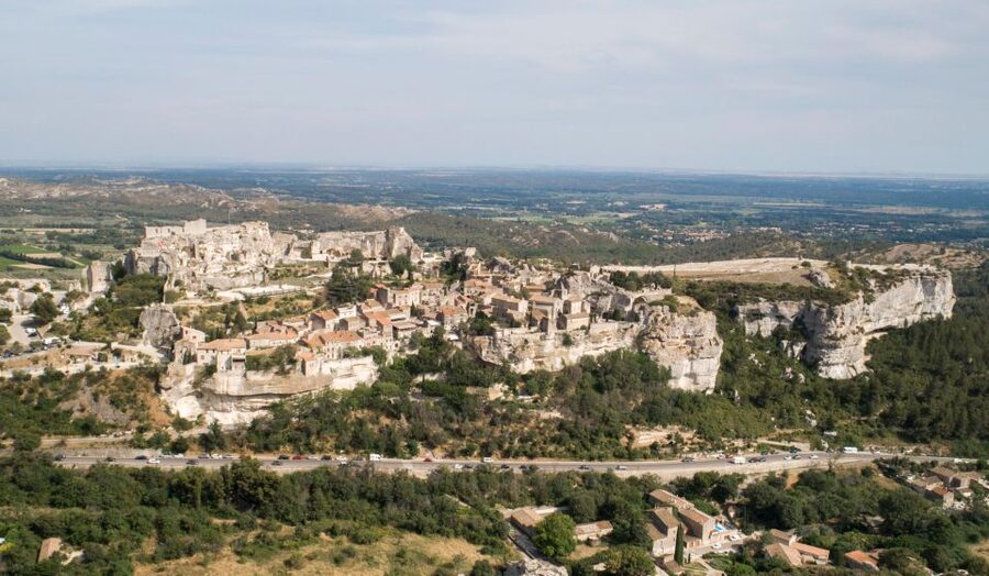 From Marseille: Provence Sightseeing Tour and Wine Tasting - Les Baux-de-Provence: spectacular, steep, and short on time