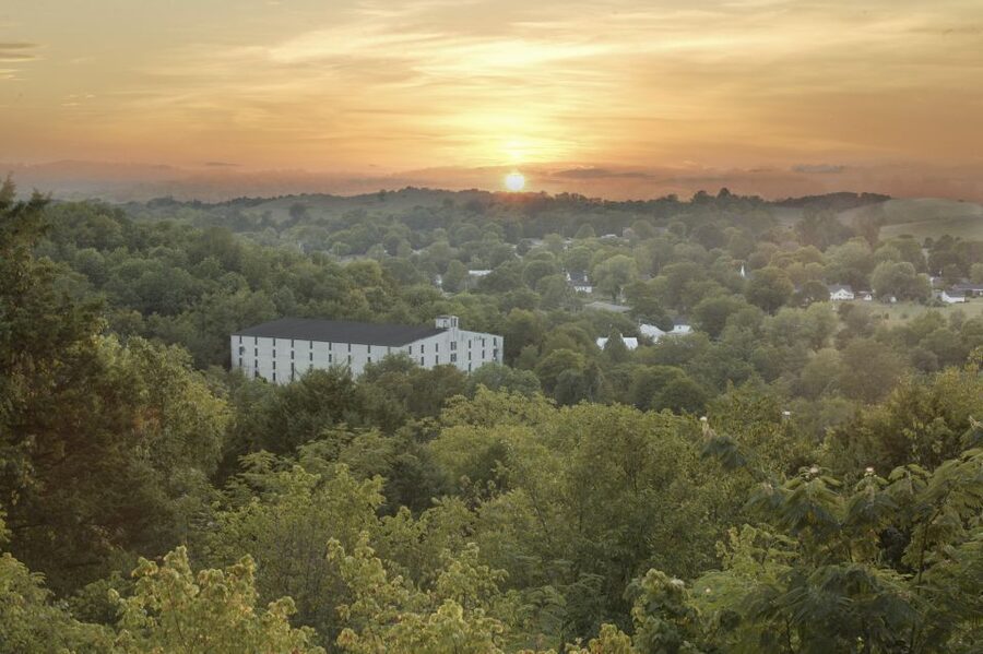 From Nashville: Lynchburg Jack Daniel's Distillery Tour - Lynchburg town square and its 90-minute pause