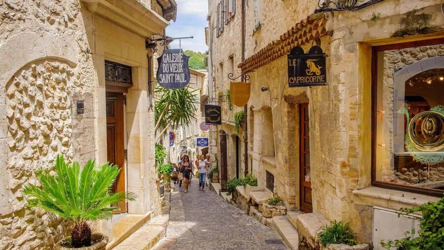 From Nice: Cannes, Saint Paul de Vence and Wine Tasting - Timing, crowds, and what to pack