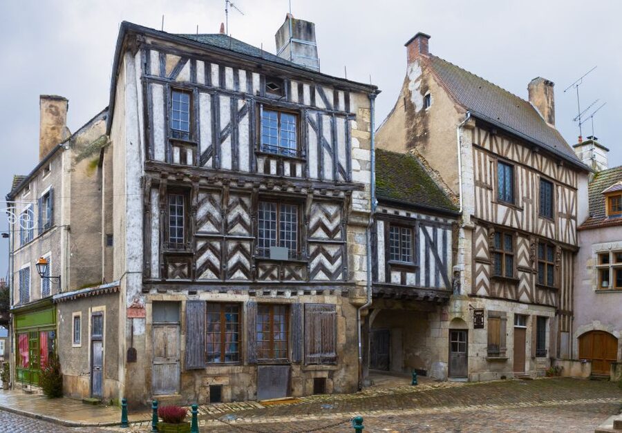 From Paris: Burgundy Region Winery Tour with Tastings - A family story at Domaine Bersan