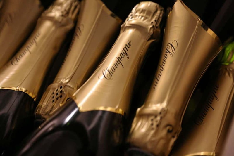 From Paris: Champagne Day Trip with 7 Tastings and Lunch - Lunch with Champagne