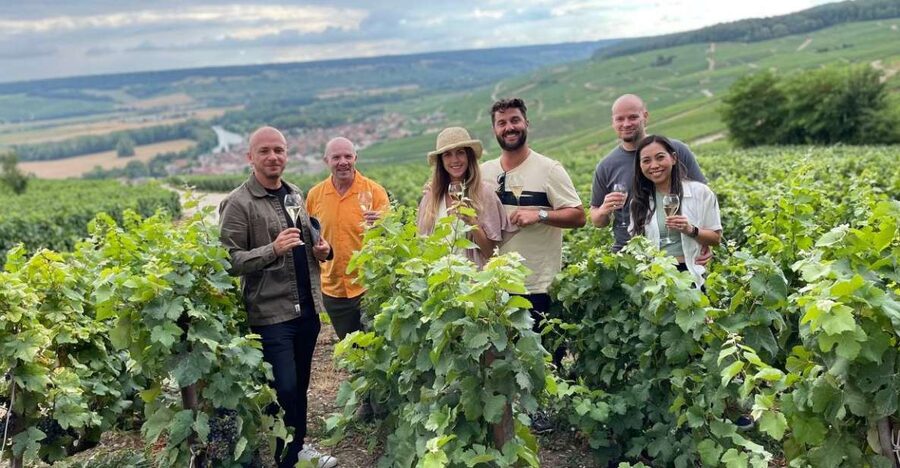 From Paris: Small-Group Champagne Tour with 3-Course Lunch - Arriving in Épernay and entering the Champagne world