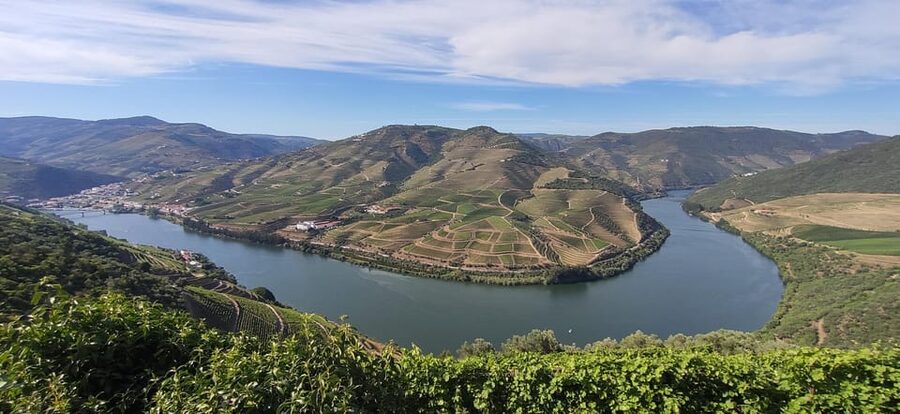From Pinhão: Douro Valley Tour w/ Wine Tasting and Boat Trip - Starting beside the Douro in Pinhão