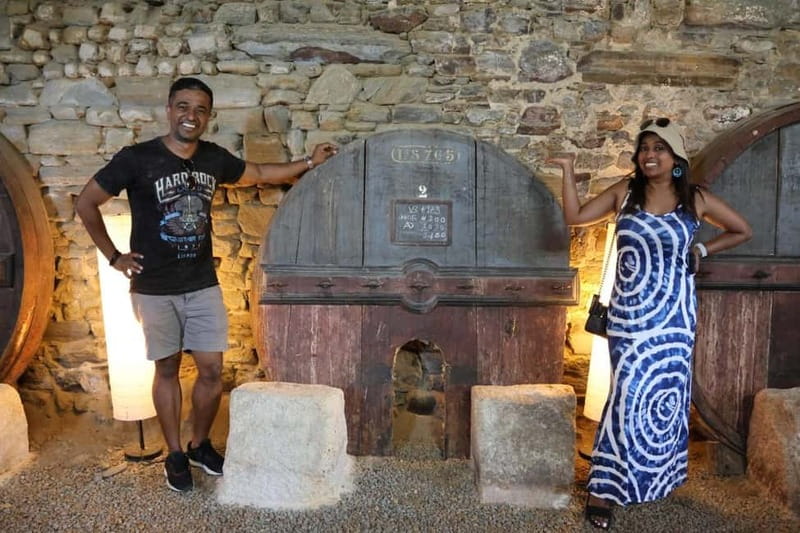 From Porto: 2 Boutique Wineries w/ Winery Lunch & 1-h cruise - Why this Douro Valley tour works so well from Porto