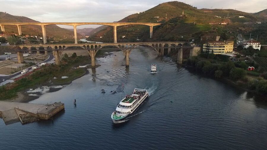 From Porto: Douro River Cruise, Winery Visit & Lunch - Setting Out from Estiva Quay