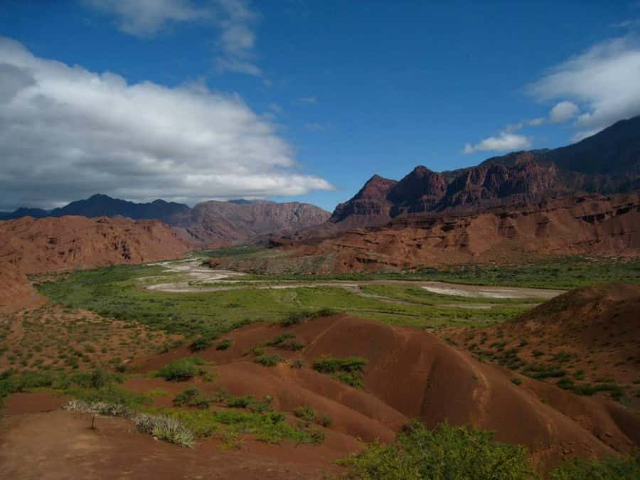 From Salta: Full-Day Tour to Cafayate with Wine Tasting - Alemania and the first red cliffs