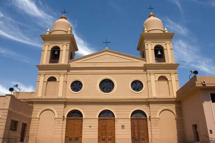 From Salta: Full-Day Tour to Cafayate with Wine Tasting - What is included, and what is not