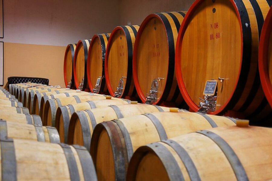 From Siena: Brunello di Montalcino Guided Wine Tour W/ Lunch - Leaving Siena in a small group