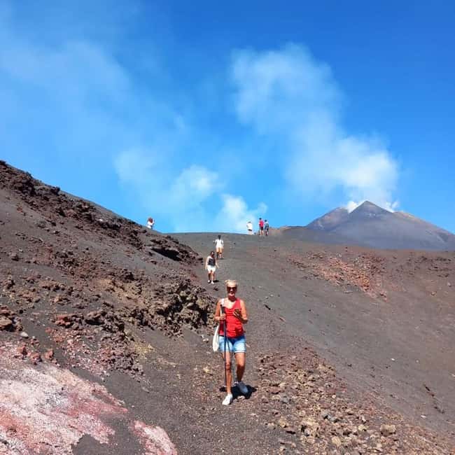 From Siracusa: Etna Tour - Trek, Wine and Food - Lava caves and the hidden shape of an eruption