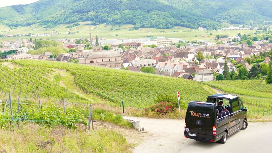 From Strasbourg: Medieval Villages & Wine Tasting Day Trip - Riquewihr, the main lunch break