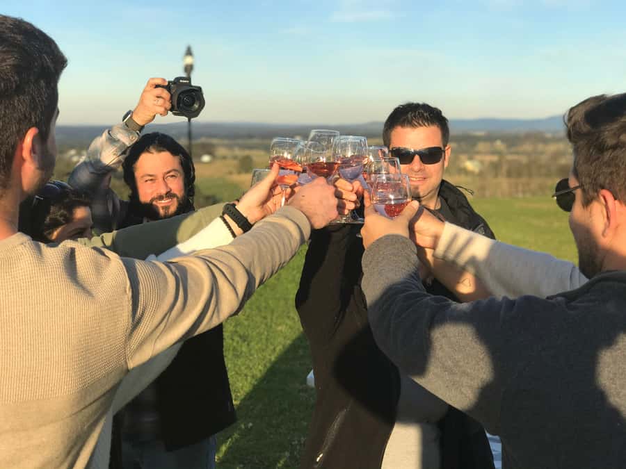 From Sydney: Hunter Valley Wine Tasting & Winery Picnic Tour - Chocolate, local products, and a sweeter pause