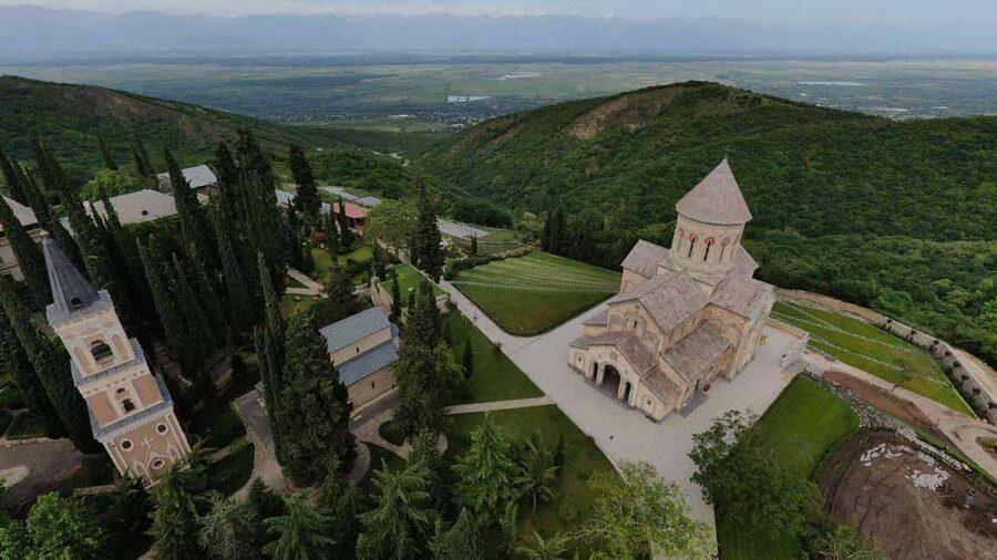 from Tbilisi to Kakheti Tour Sighnaghi, Bodbe & Wine Tasting - Telavi adds a broader view of Kakheti