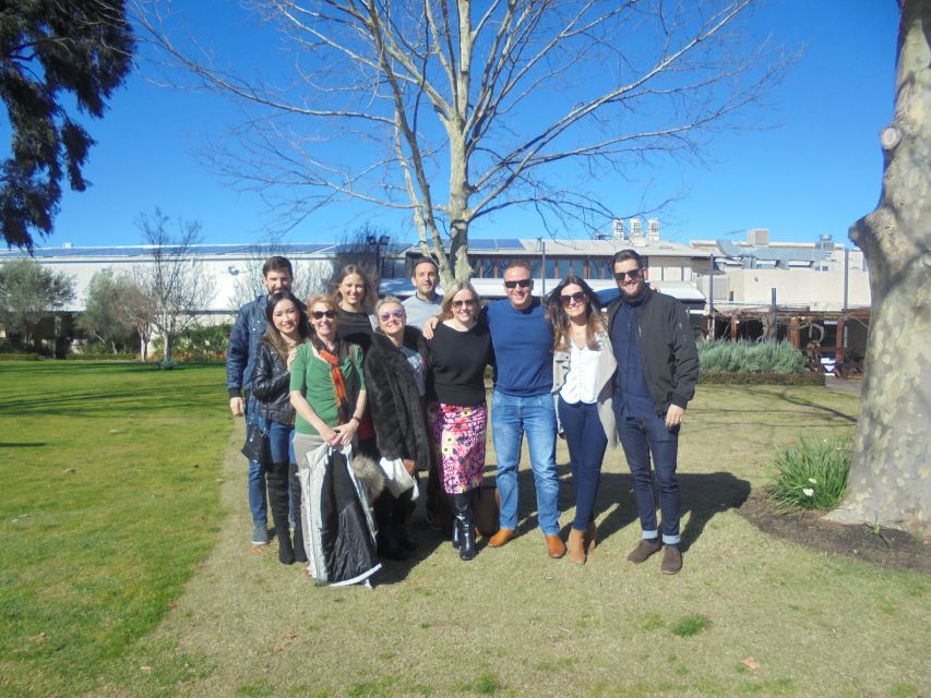 Full-Day Swan Valley Wineries with Lunch and River Cruise - Group size, guides, and the practical feel