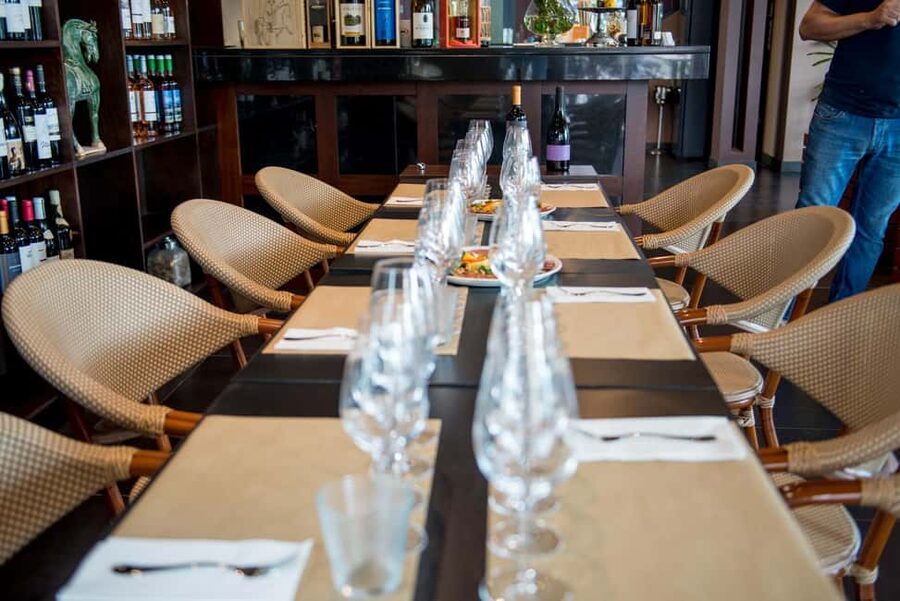 Funchal: Madeira Wine Tasting with Sommelier - Five things to know before booking