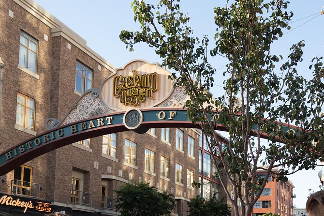 Gaslamp Quarter Food and Drink Tour: Brothels, Bites & Booze - Drinks that match the neighborhood