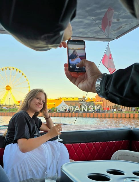 Gdańsk: Motława River Eco Cruise at Sunset with Prosecco - Key points at a glance