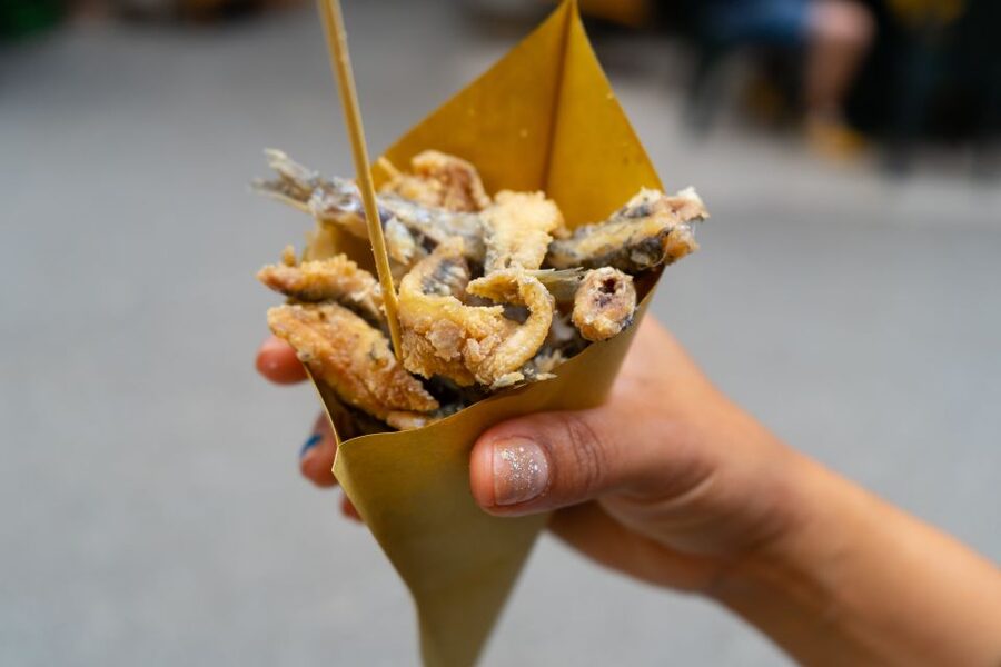 Genoa: The Ultimate Traditional Food and Drinks Tour - Key points at a glance