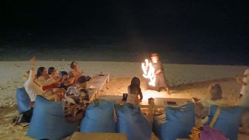 Gili Trawangan: Experience The Gili Fireshow with Cocktail - Getting there from the harbor