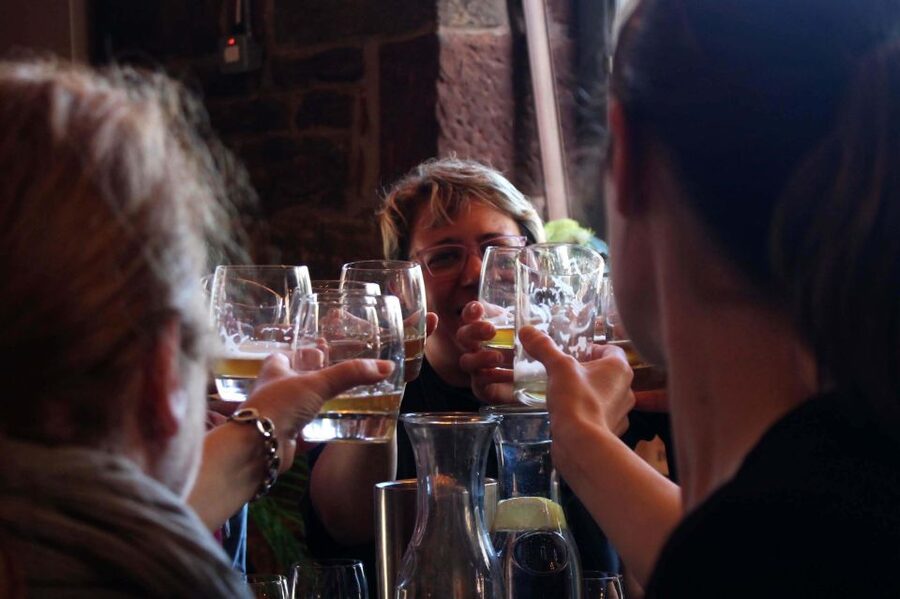 Glasgow: Pubs & History Guided Walking Tour with Beer - Merchant City and Glasgow’s business past