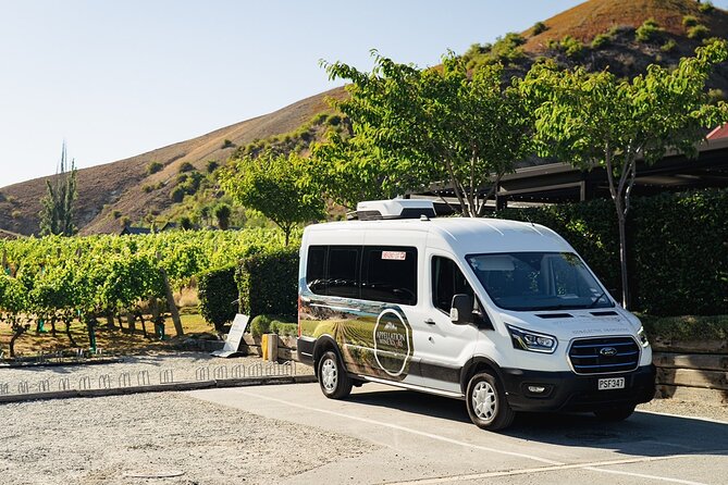 Gourmet Food and Wine Tour Queenstown All-Inclusive Tour - Arrowtown to finish the day