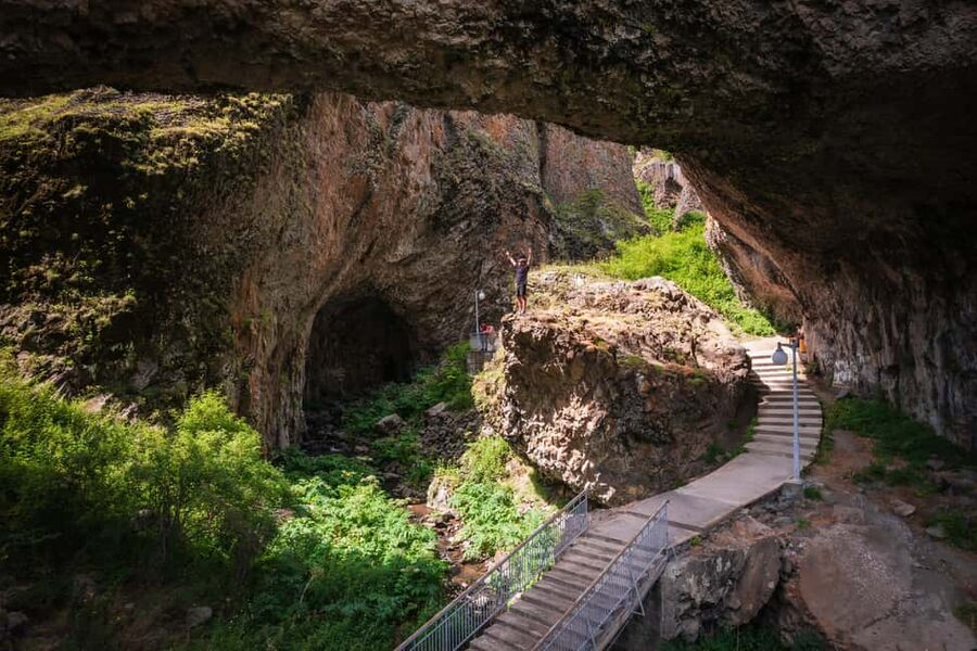 Group tour: Khor Virap, Noravank, Jermuk, Areni wine tasting - How demanding is the 12-hour schedule?