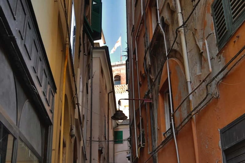 Guided Food Tour with Wine Tastings in Genoa - Pesto, panera, and two local wines