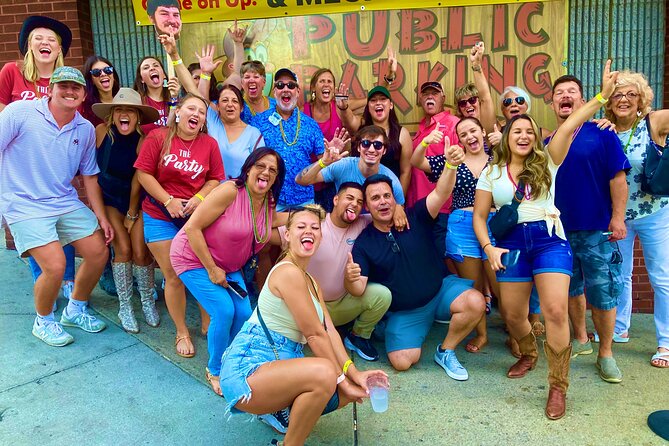Guided Pub Crawl Walking Tour of Downtown Nashville - A short walk through Nashville’s bar core