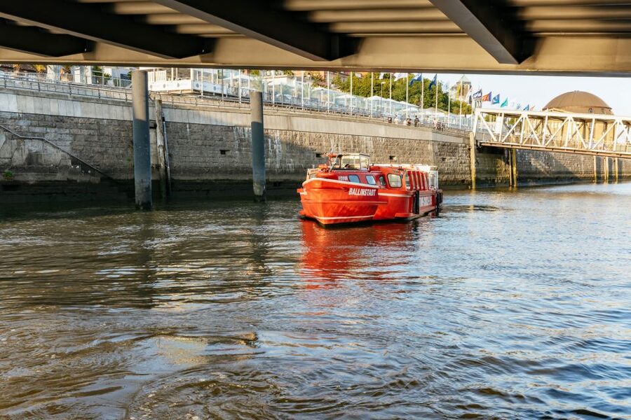 Hamburg: Harbor Cruise with Wine and Cheese - Who will enjoy this 90-minute cruise?