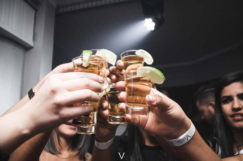 Hamburg Pub Crawl - 4 Locations, Shots & Club Entry - Key points to know before you book