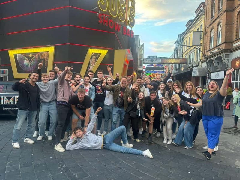 Hamburg Pub Crawl - 4 Locations, Shots & Club Entry - Four locations, four chances to find your kind of night