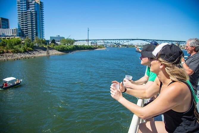 Happy Hour Sightseeing Cruise - Seating, narration, and the best place to sit
