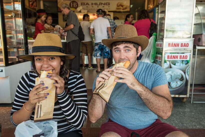 Hoi An: Sunset Food Tasting Tour - Starting at Hoi An Post Office at sunset