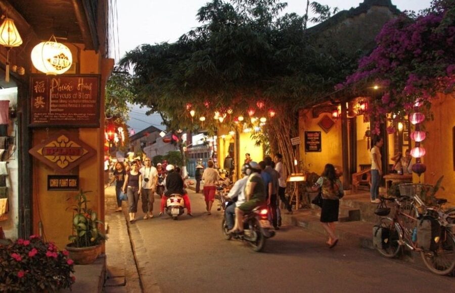 Hoi An: Sunset Food Tasting Tour - Price, group size, and what the $39 covers