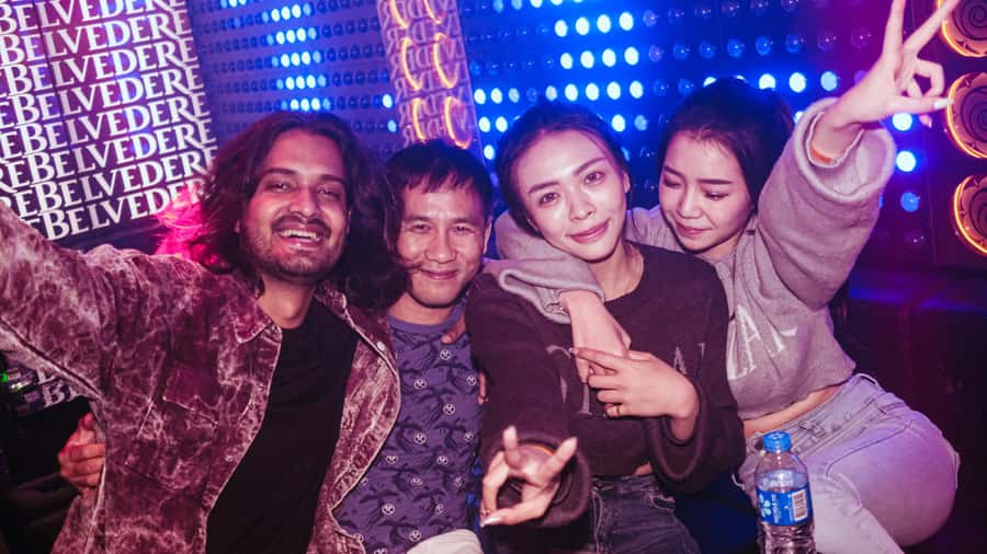 Hong Kong: 3-Hour Lan Kwai Fong Pub Crawl - Lan Kwai Fong after dark