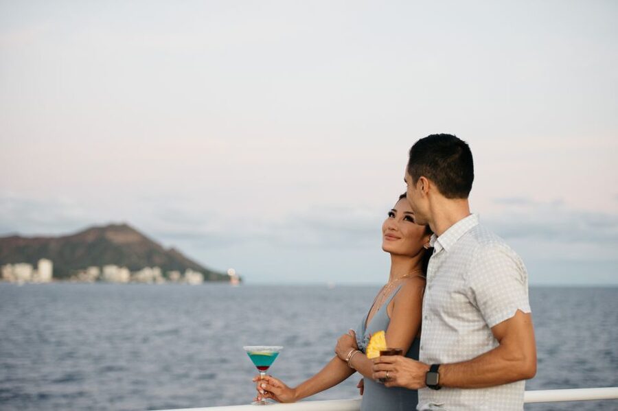 Honolulu: Waikiki Sunset and Cocktail Cruise - Practical details before you book