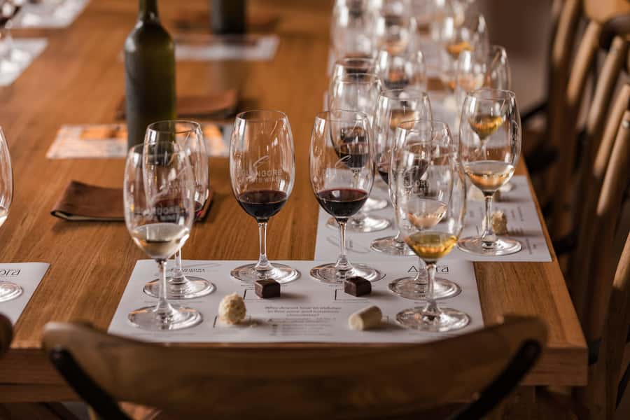 Hunter Valley: Uncork the Hunter Full-Day Wine Tour - Visiting smaller Hunter Valley cellar doors
