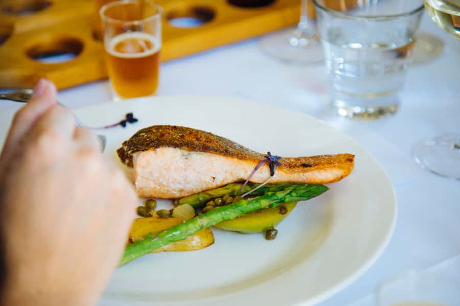 Hunter Valley: Wine, Spirits, and Cheese Tour with Lunch - Three wineries and the value of comparing producers